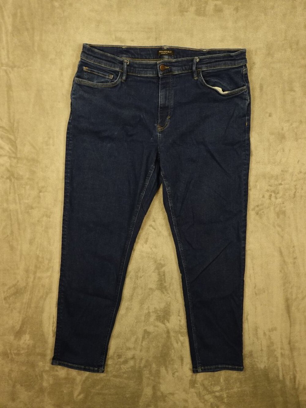 Banana Republic Tapered Fit Jeans Men’s 42x32 Dark Wash Stretch Denim Stretchy